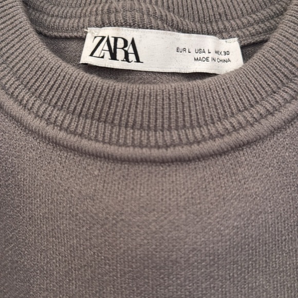 Zara Muscle Sweater Tank - Picture 2 of 3
